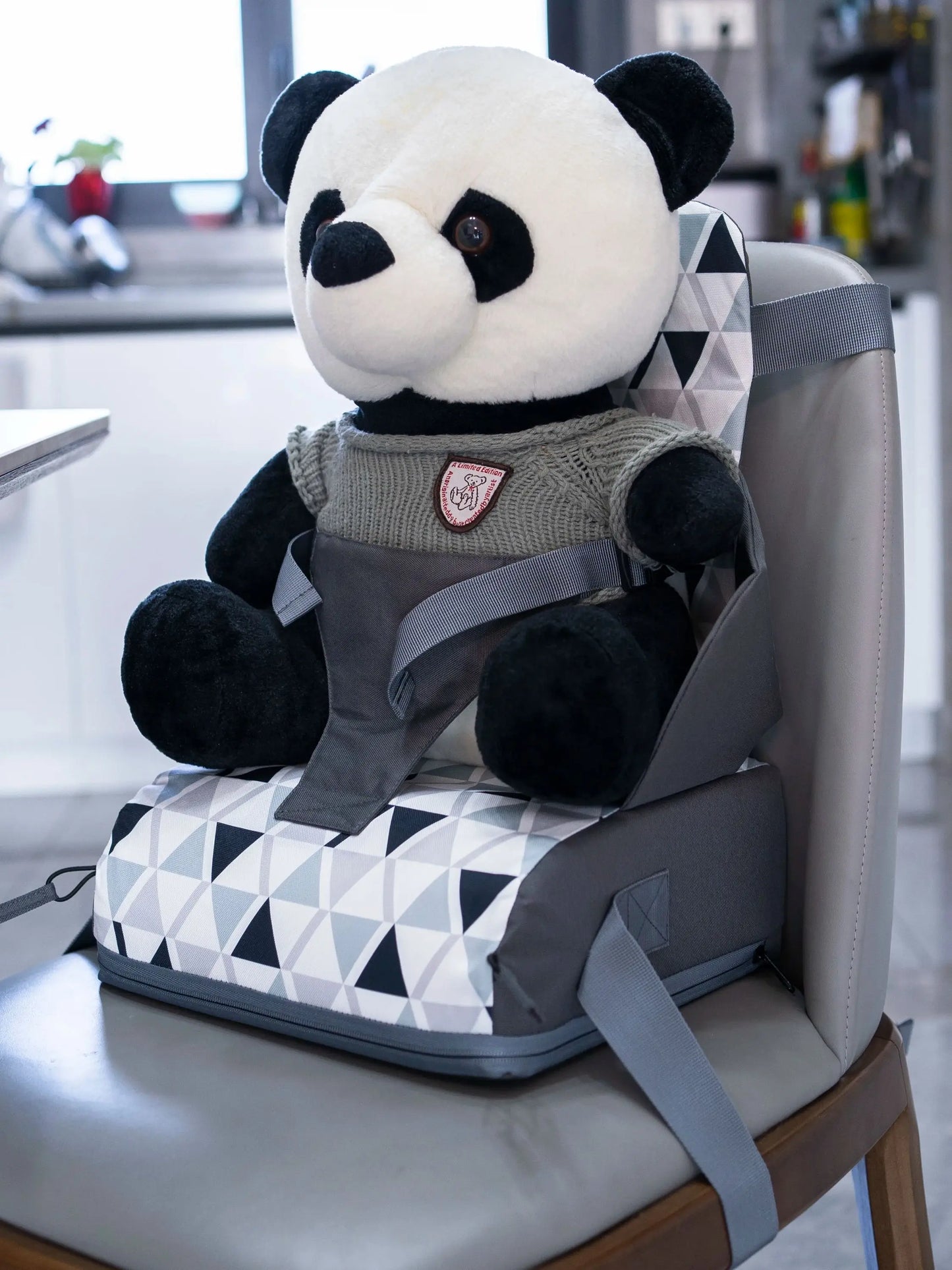 Toddler Booster Seat Pad with Safety Belt – Lightweight & Portable