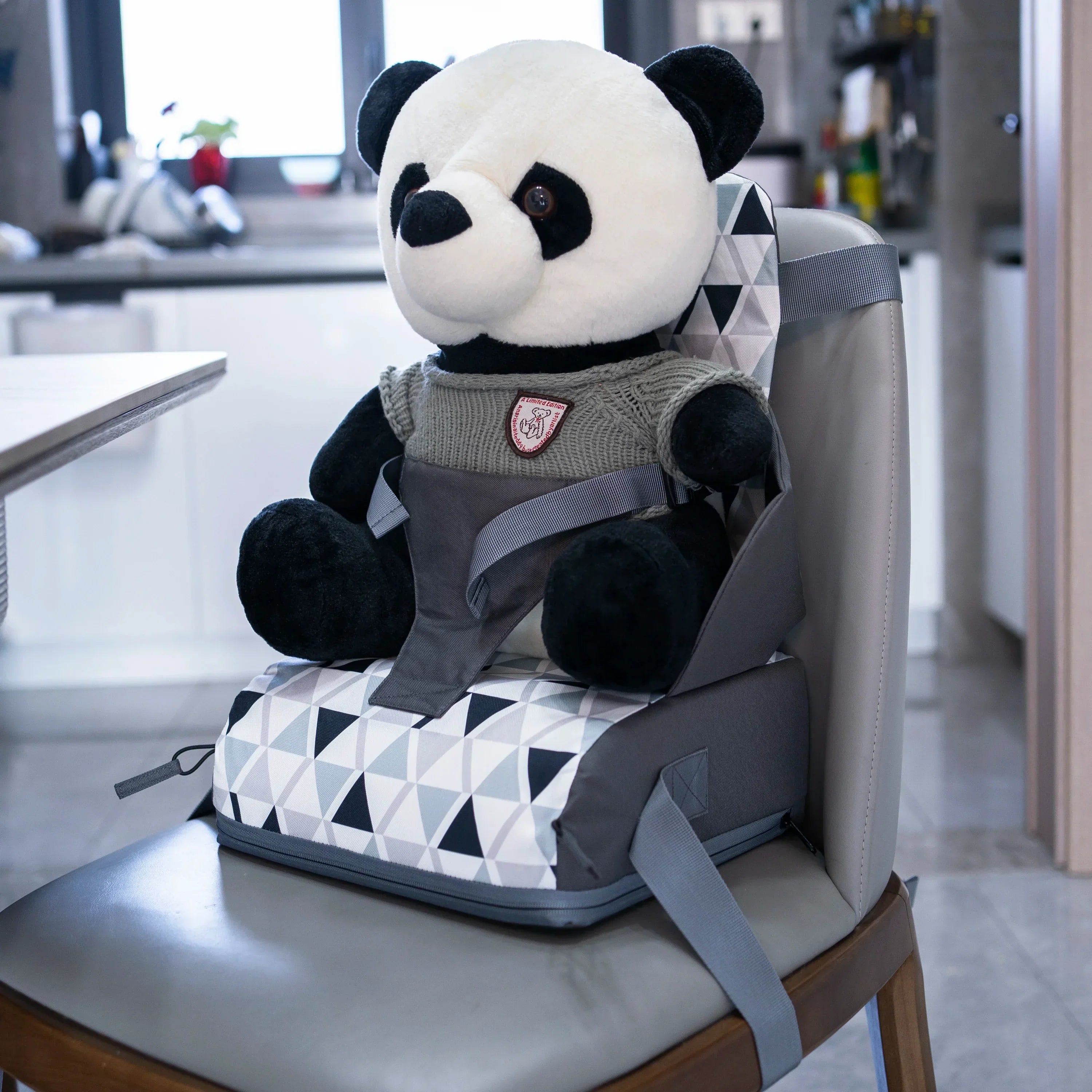 Toddler Booster Seat Pad with Safety Belt – Lightweight & Portable